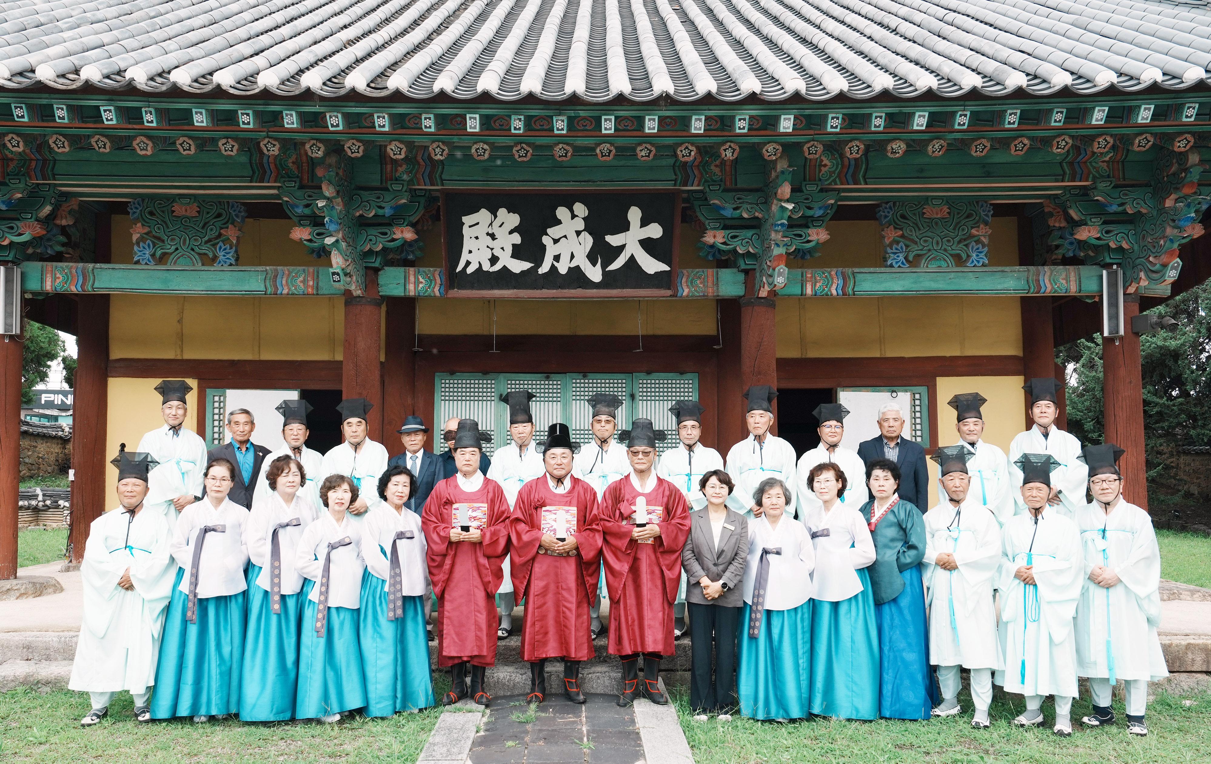 광주시, 민선 9기 출범 알리는 광주향교&middot;숭렬전 &lsquo;고유례&rsquo; 봉행 (2).jpg