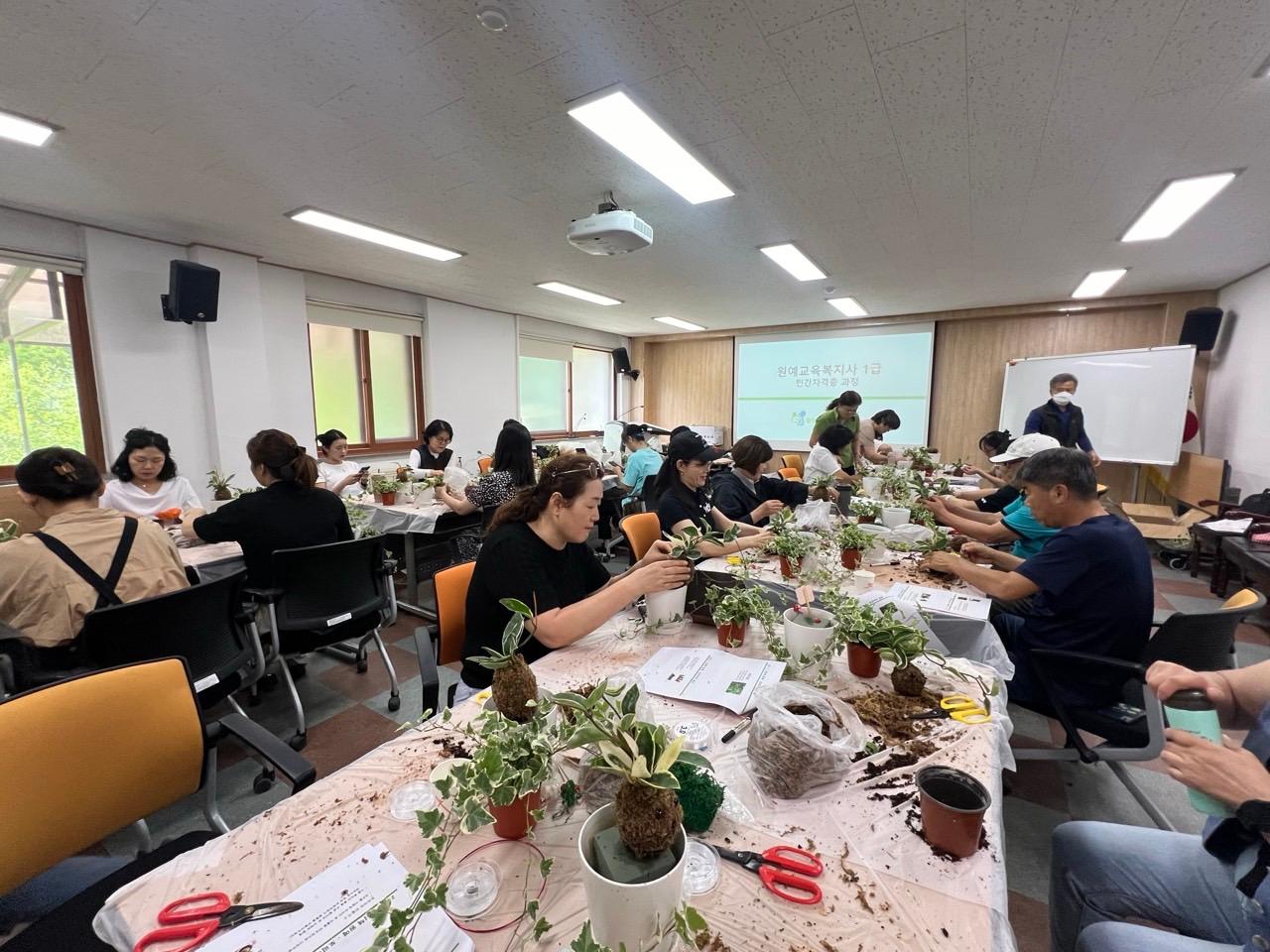 광주시, 원예관리 전문기술 심화교육 교육생 모집.jpg