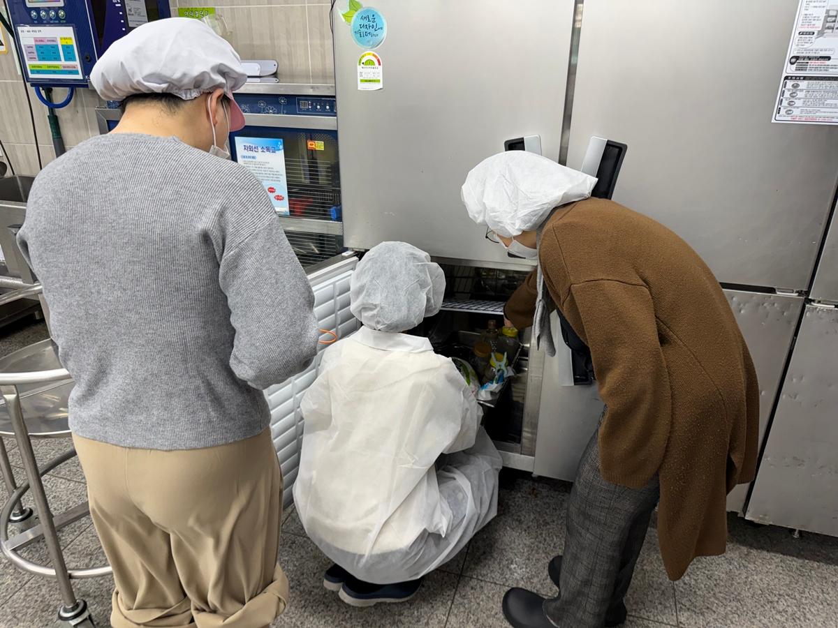 광주시, 신학기 맞아 학교&middot;유치원 급식소 합동점검 실시 (3).JPG