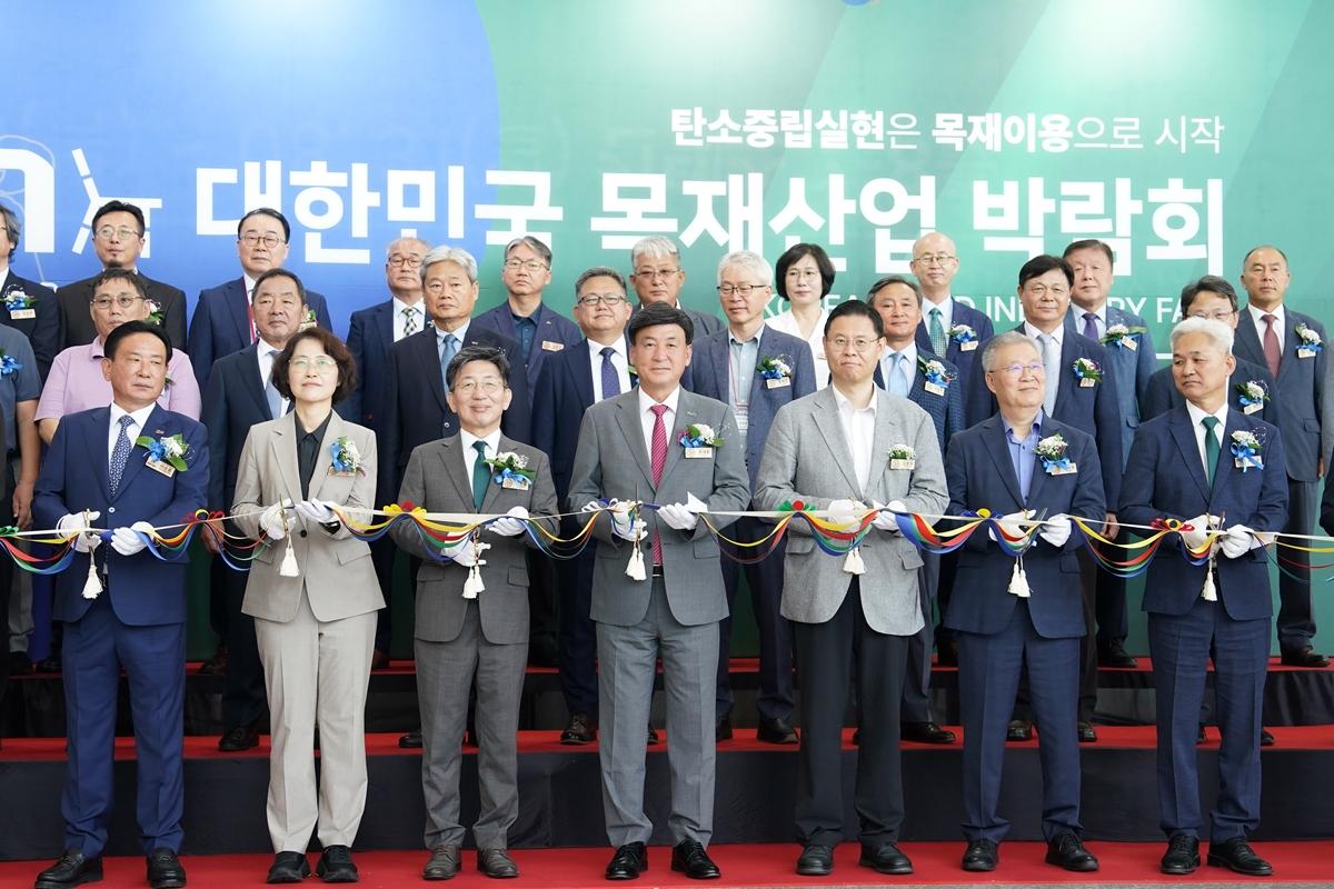 광주시, &lsquo;제36회 한국국제가구 및 인테리어산업대전&rsquo; 참가&hellip;지역 내 기업 경쟁력 홍보 (2).jpg