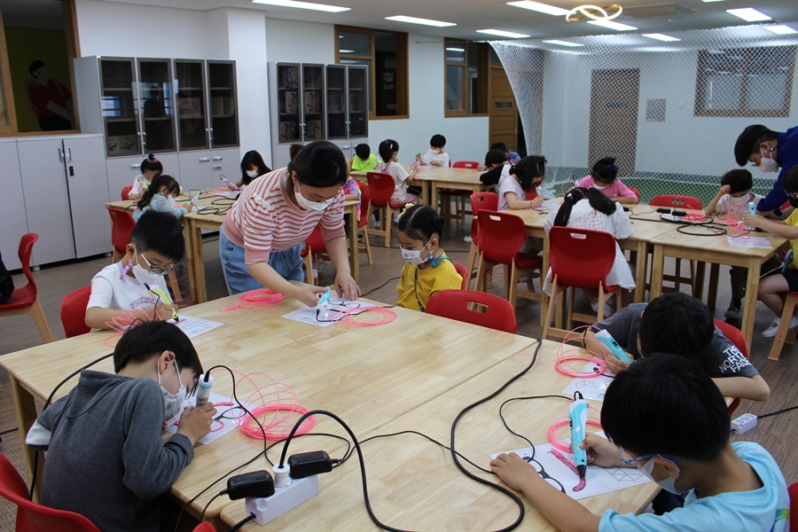 보도자료(역동초등학교, SW미래교실 체험프로그램 운영)_사진1.JPG